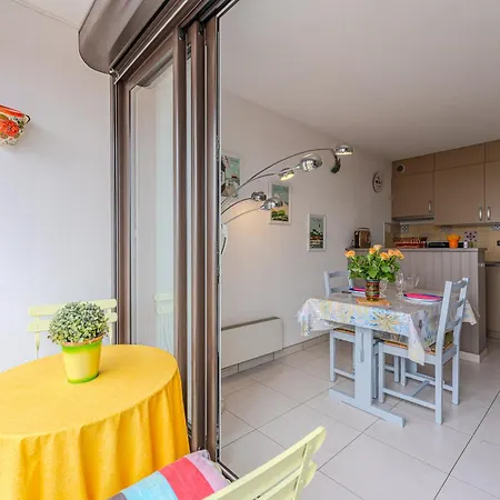 Les Gabiers Apartment *